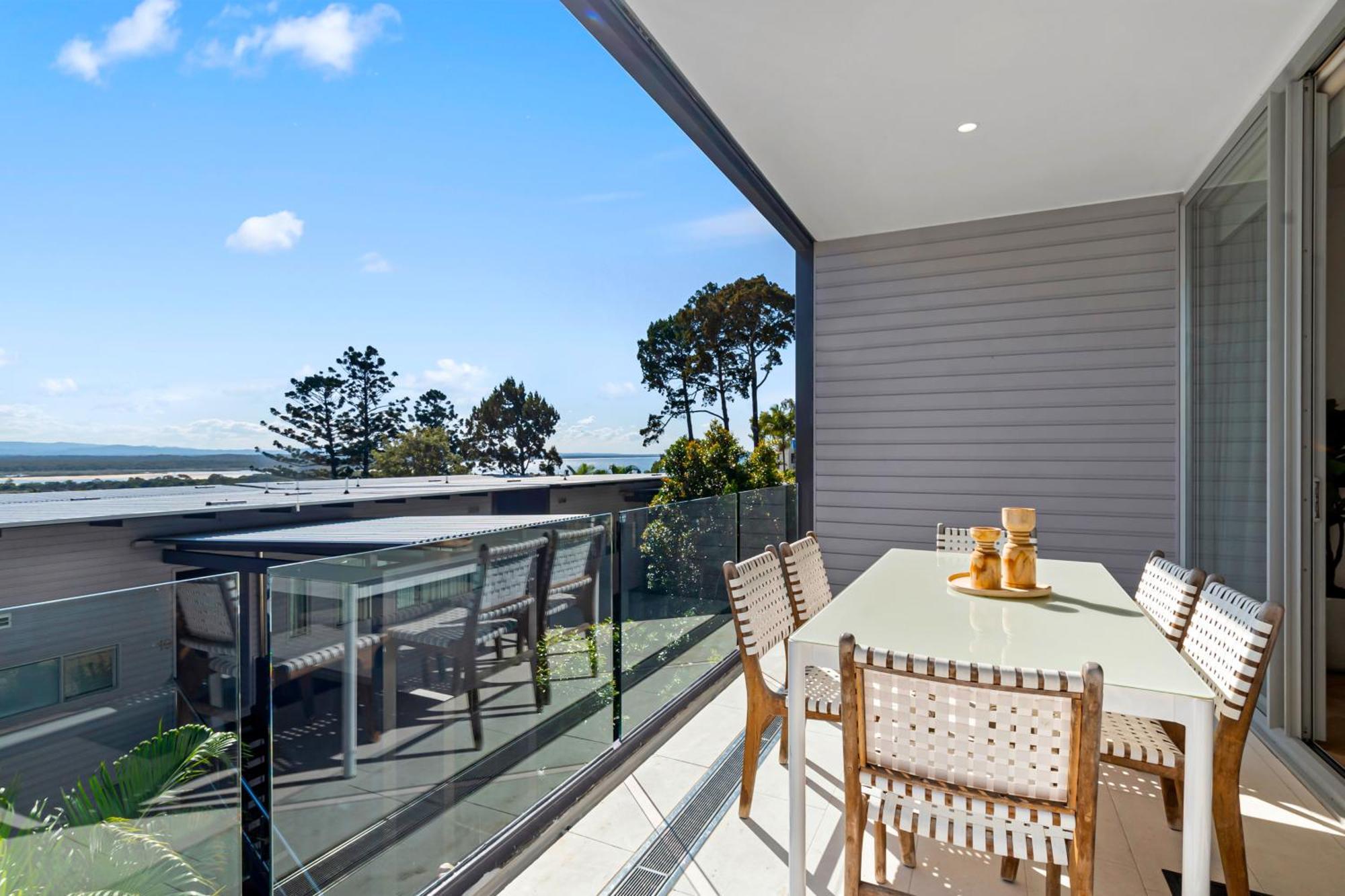 The Rise Noosa Aparthotel Exterior photo
